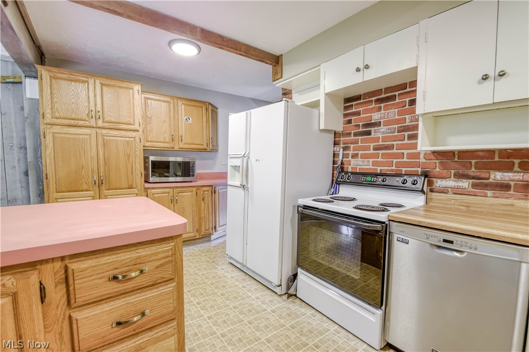 339 S Hambden Street Chardon OH 44024