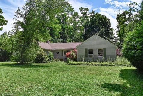 41 Gaylord Drive Munroe Falls OH 44262