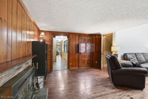 41 Gaylord Drive Munroe Falls OH 44262