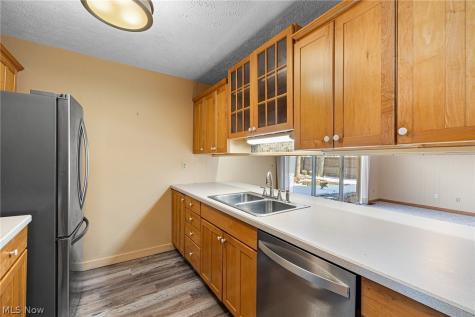 17338 Ridge Creek Road Strongsville OH 44136