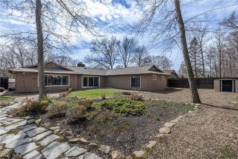 17338 Ridge Creek Road Strongsville OH 44136