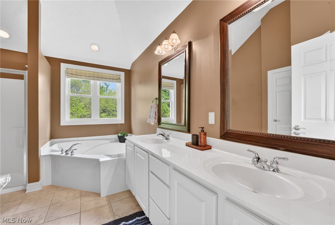 9336 W Hampton Drive North Royalton OH 44133