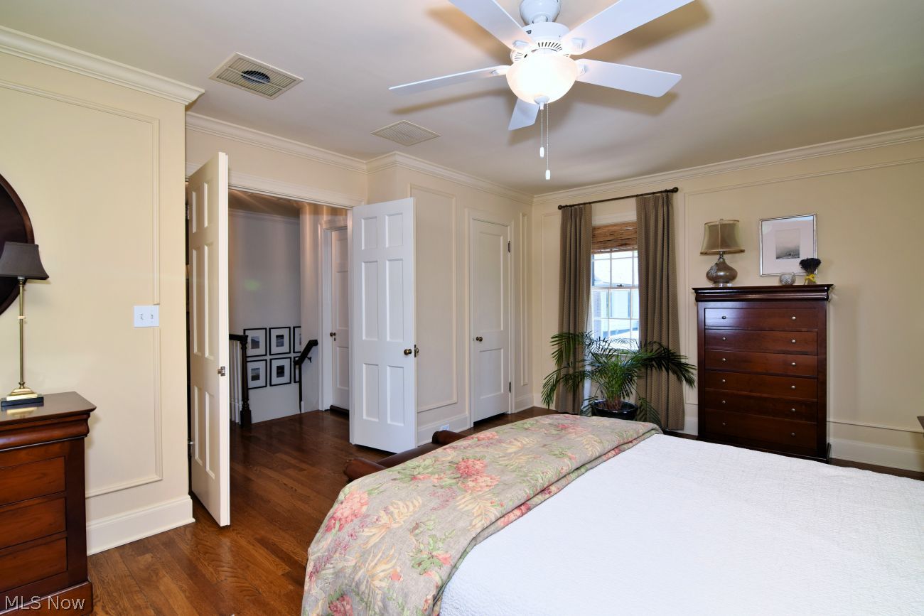 2742 Belvoir Boulevard Shaker Heights OH 44122