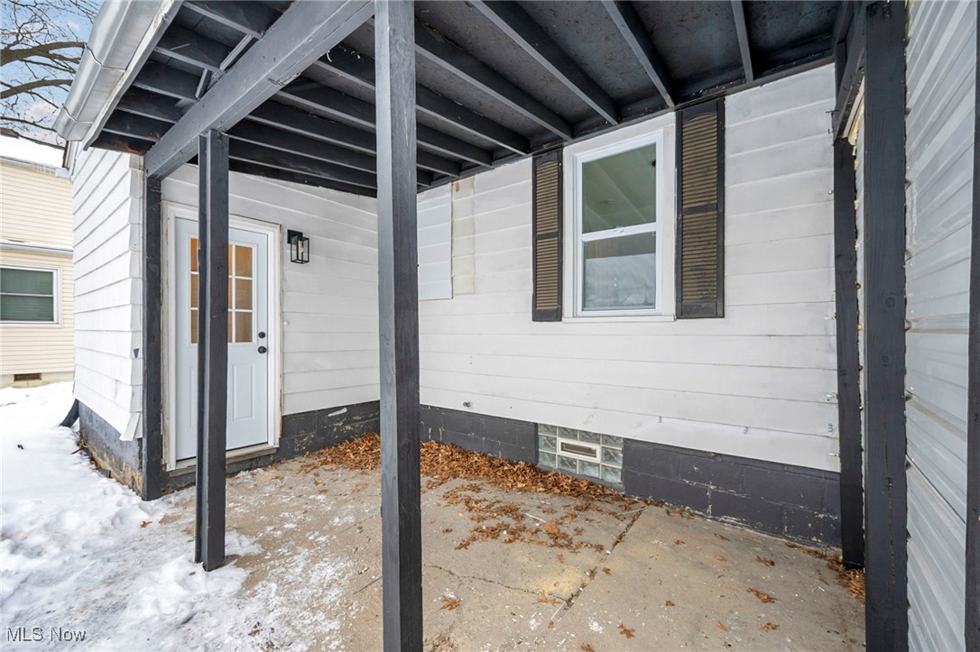 896 Indian Trail Akron OH 44314
