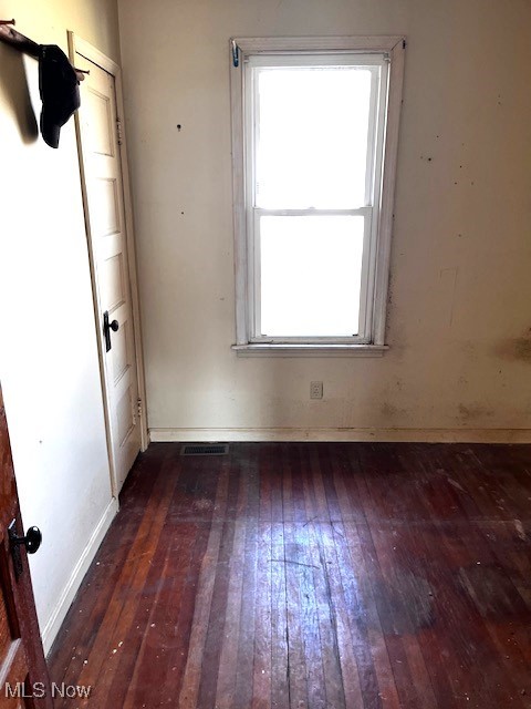 109 S Cedar Street Geneva OH 44041