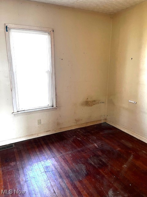 109 S Cedar Street Geneva OH 44041