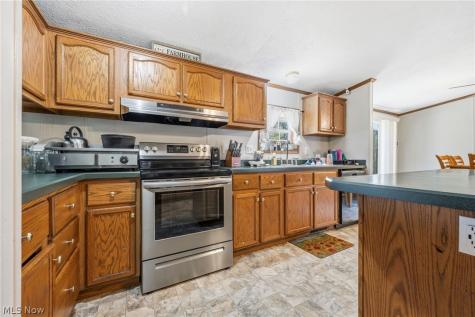 7022 Bluebird Road NW East Canton OH 44730