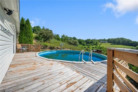 7022 Bluebird Road NW East Canton OH 44730