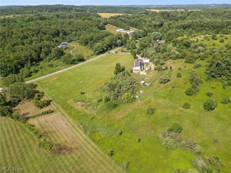 7022 Bluebird Road NW East Canton OH 44730