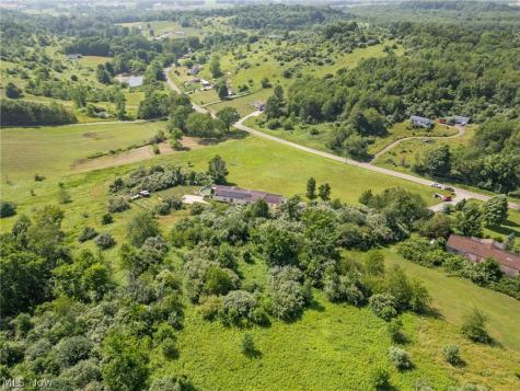 7022 Bluebird Road NW East Canton OH 44730