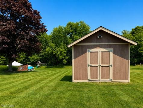 7681 Alan Parkway Middleburg Heights OH 44130