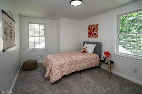163 Tudor Avenue Akron OH 44312
