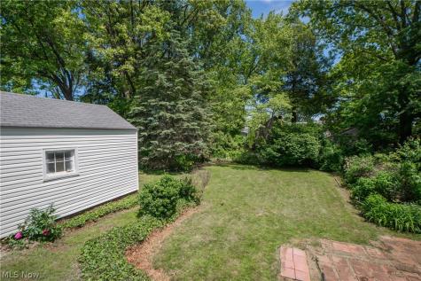 163 Tudor Avenue Akron OH 44312