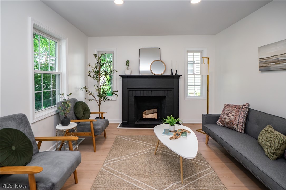 163 Tudor Avenue Akron OH 44312