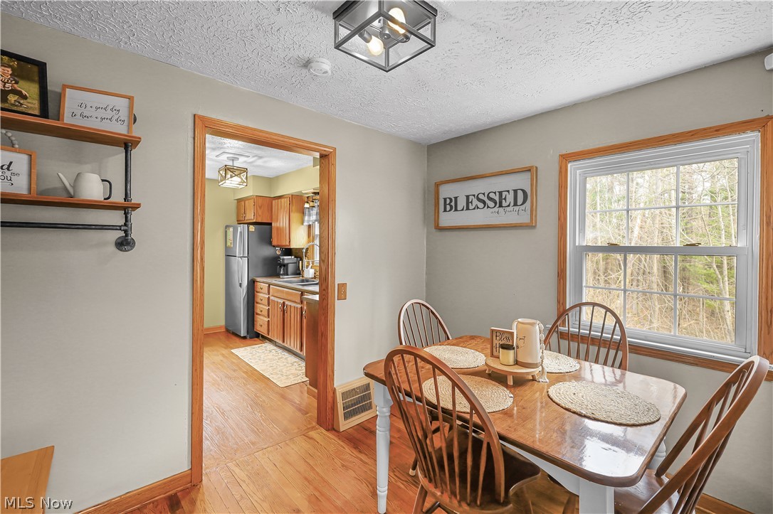 3456 Phalanx Mills Herner Road Southington OH 44470