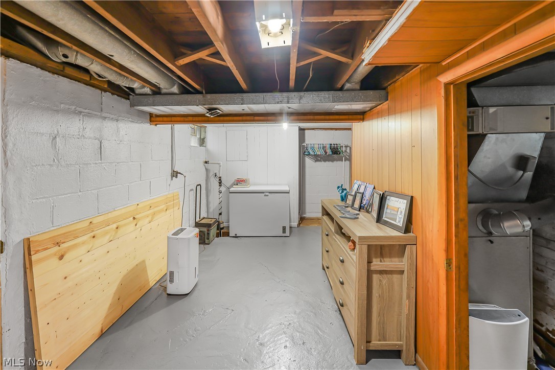 3456 Phalanx Mills Herner Road Southington OH 44470