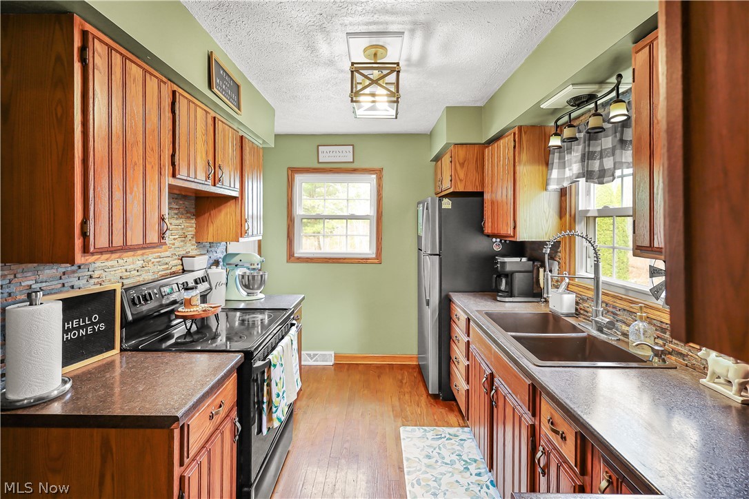 3456 Phalanx Mills Herner Road Southington OH 44470