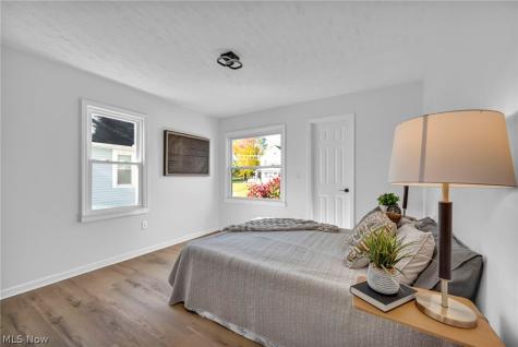 5251 Forest Avenue Maple Heights OH 44137