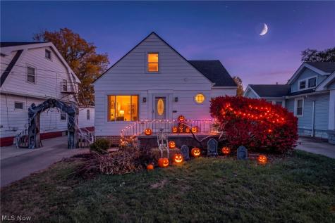 5251 Forest Avenue Maple Heights OH 44137