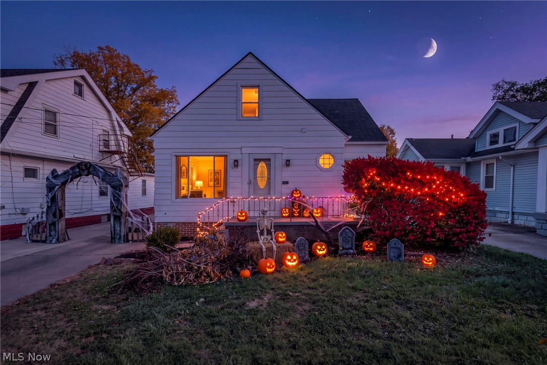 5251 Forest Avenue Maple Heights OH 44137