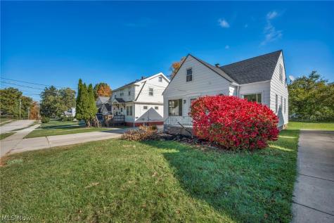 5251 Forest Avenue Maple Heights OH 44137