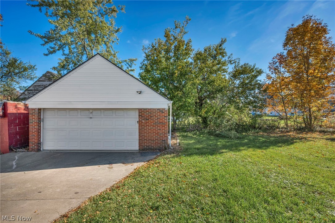 5251 Forest Avenue Maple Heights OH 44137