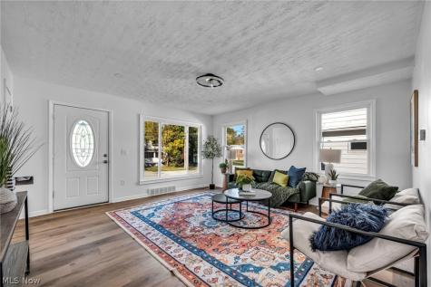 5251 Forest Avenue Maple Heights OH 44137