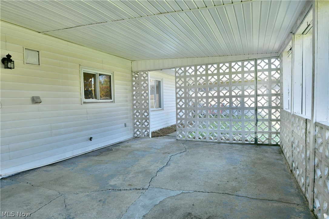 3314 Tod Avenue NW Warren OH 44485