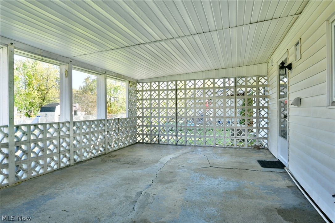 3314 Tod Avenue NW Warren OH 44485