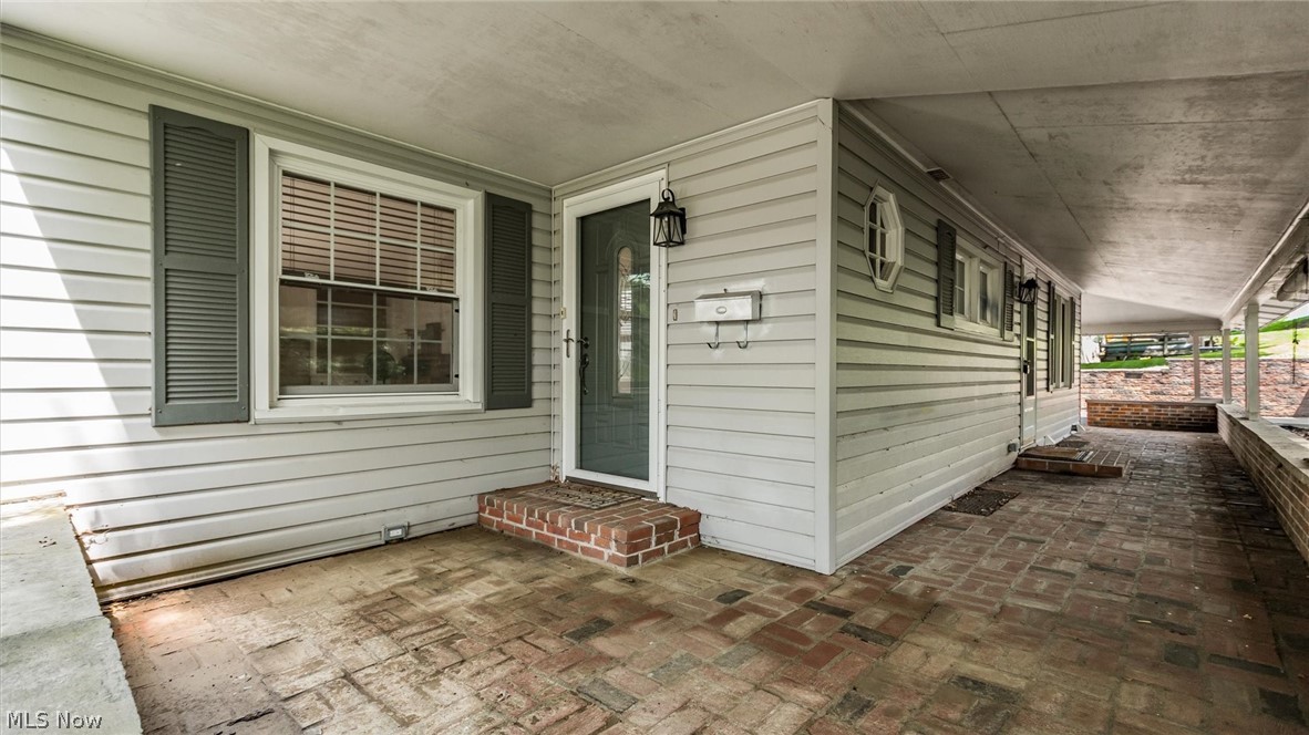 1751 Blaine Avenue Cambridge OH 43725