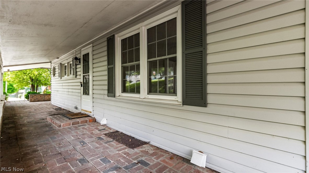 1751 Blaine Avenue Cambridge OH 43725