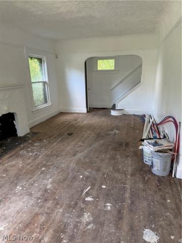 517 E 107th Street Cleveland OH 44108