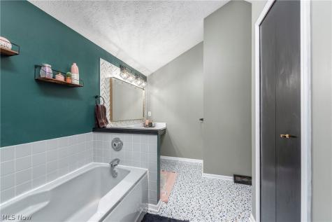 21573 Montclare Boulevard Strongsville OH 44149