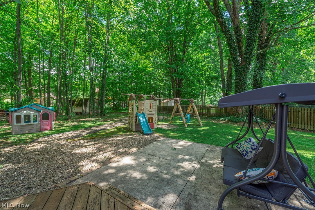 21573 Montclare Boulevard Strongsville OH 44149