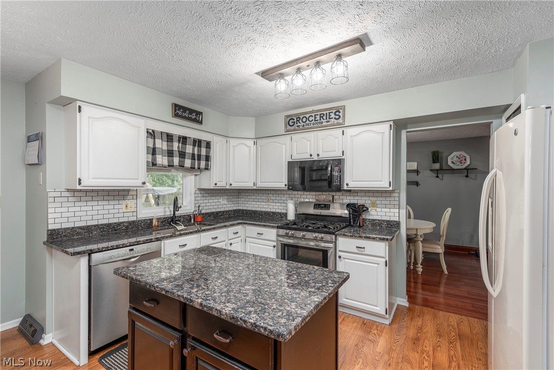 21573 Montclare Boulevard Strongsville OH 44149