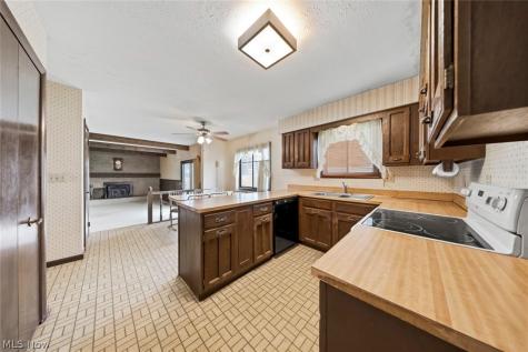 17773 Blazing Star Drive Strongsville OH 44136
