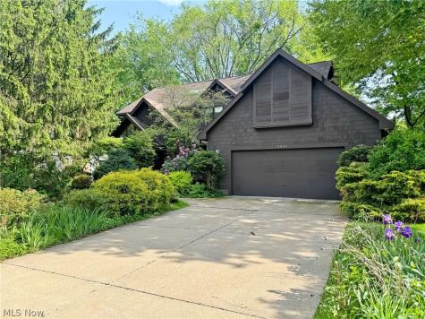 3048 Deercrest Path Stow OH 44224