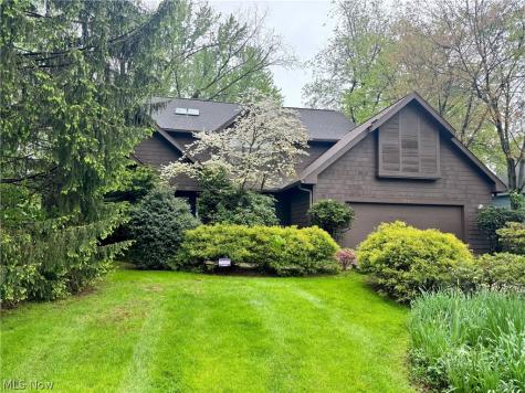 3048 Deercrest Path Stow OH 44224