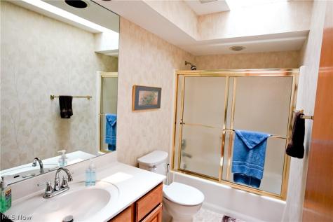 3048 Deercrest Path Stow OH 44224