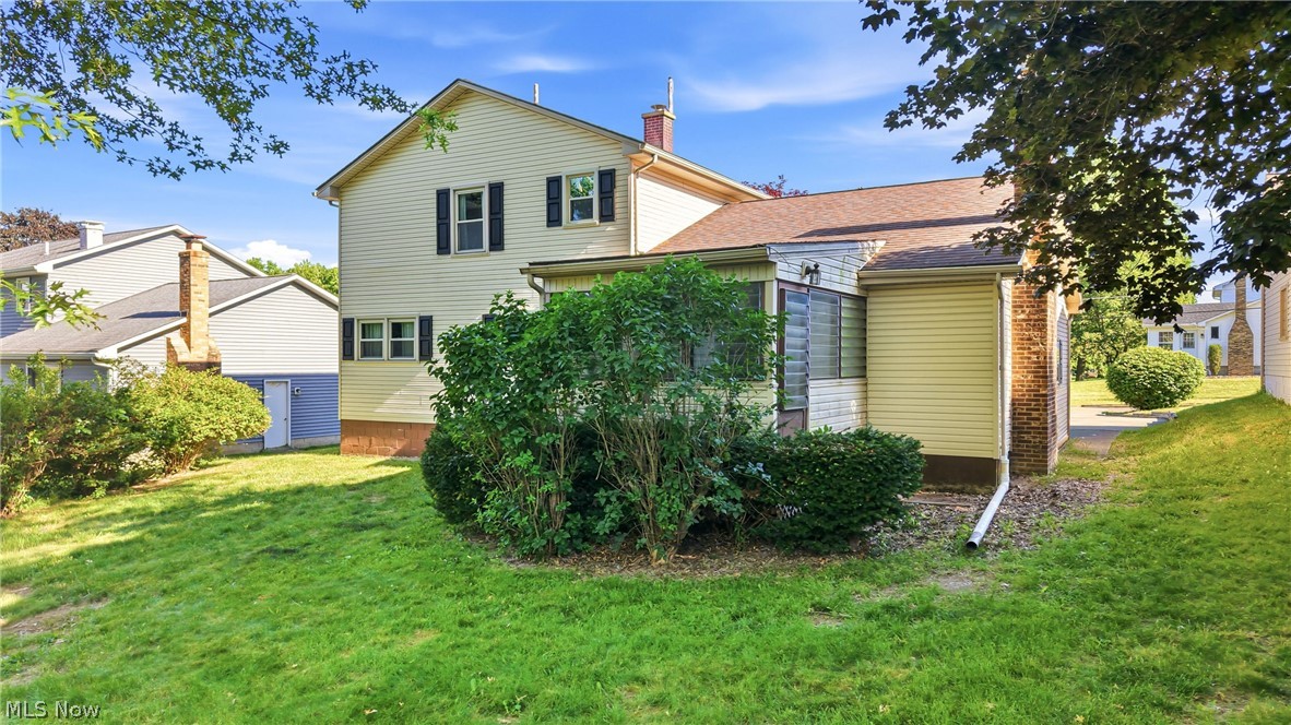 6024 Yorktown Lane Youngstown OH 44515