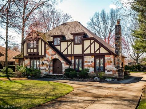 2008 Newbury Drive Westlake OH 44145