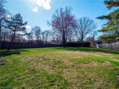 2008 Newbury Drive Westlake OH 44145