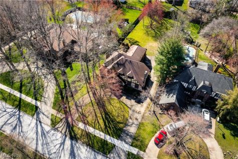 2008 Newbury Drive Westlake OH 44145
