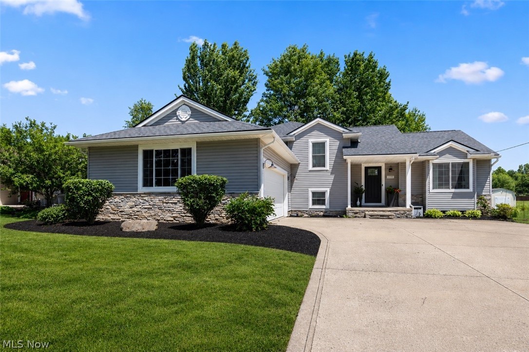 1193 Elm Street Grafton OH 44044