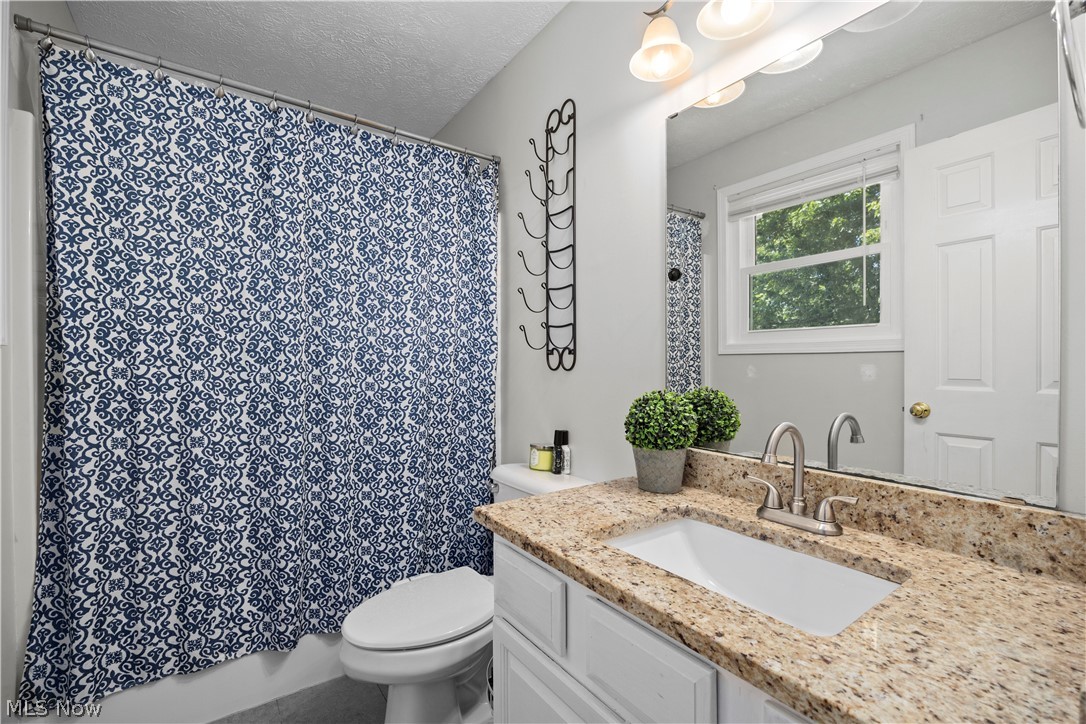 1193 Elm Street Grafton OH 44044