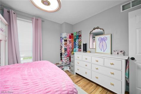 1193 Elm Street Grafton OH 44044