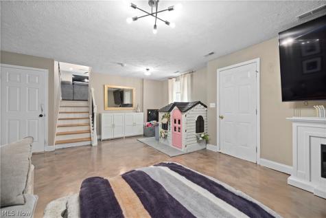 1193 Elm Street Grafton OH 44044