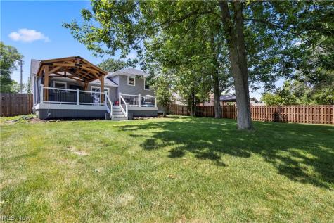 1193 Elm Street Grafton OH 44044