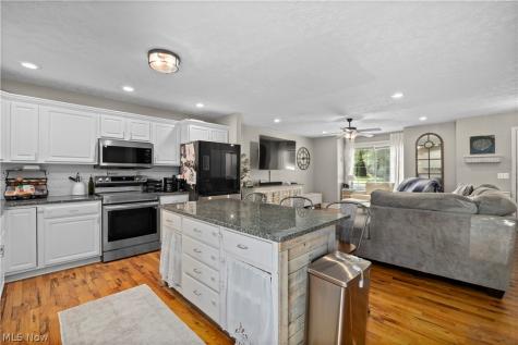 1193 Elm Street Grafton OH 44044