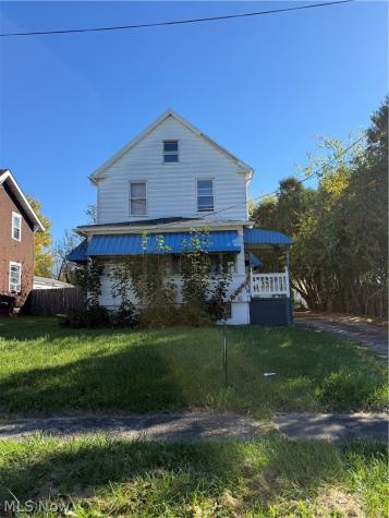 17 N Hartford Avenue Youngstown OH 44509